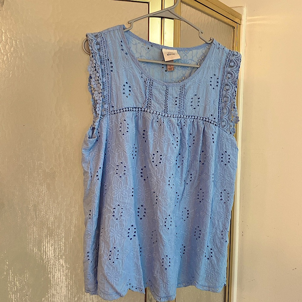 Knox Rose Large baby blue blouse